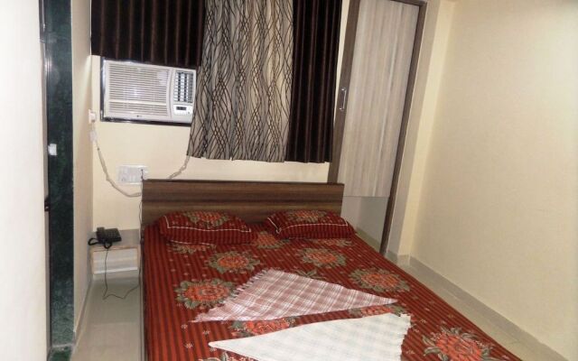 Riya Raj Hotel