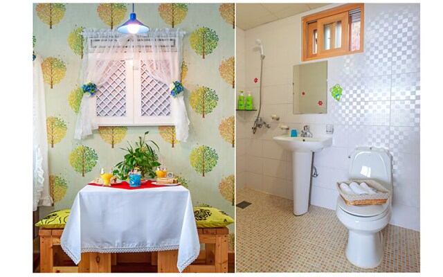 Yangyang Seaglow Rainbow Pension