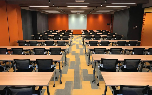 FOX Lite DPulze Cyberjaya