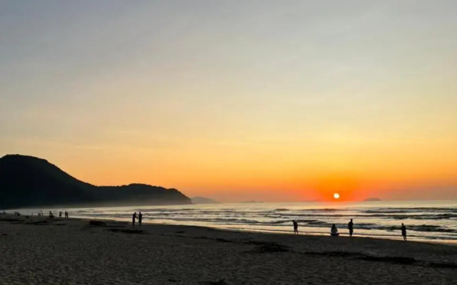 Itamambuca casas,suítes