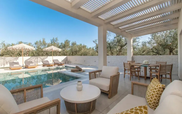 Camelia Luxury Suites - Private Pool & Jaccuzi