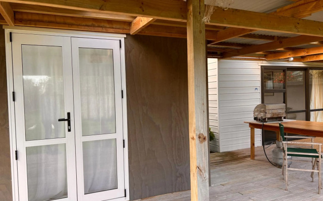 @Taradise-Opunake - eco-friendly Coastal hideaway