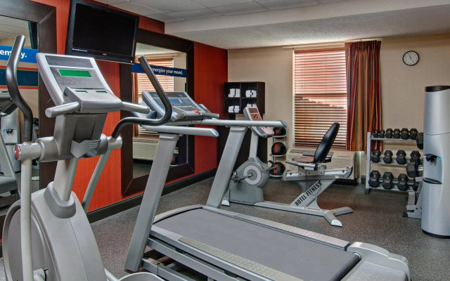 Hampton Inn & Suites Williamsburg-Richmond Rd.