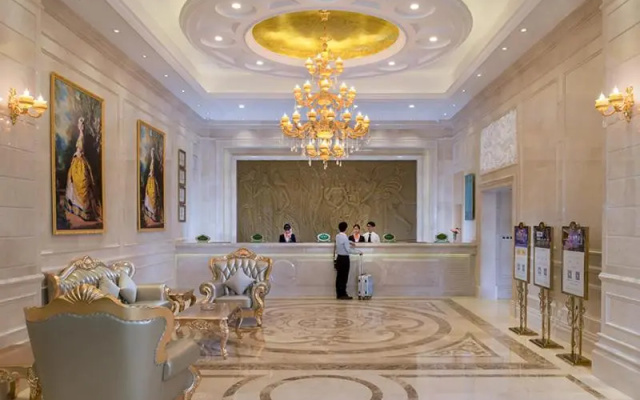 Vienna International Hotel (Dongguan Shilong Huixing Business Center) – Lobby – Dongguan