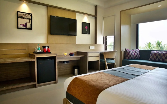 Purple Cloud Hotel