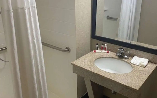 SureStay Hotel by Best Western Alexandria Airport