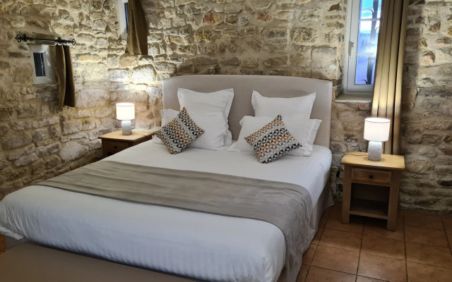 Logis Hotel La Bastide St Bach
