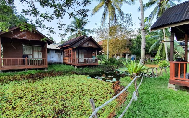 ZEN Rooms Pelangi Beach Resort