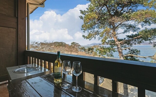 Ganghwa Badabit Pension