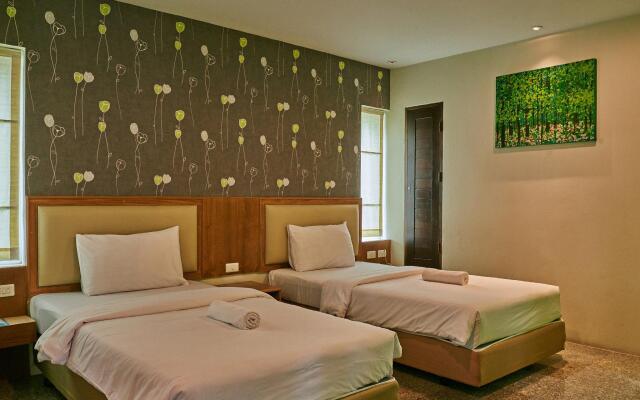 Phuket Ecozy Hotel