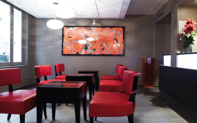 New Hotel Opera