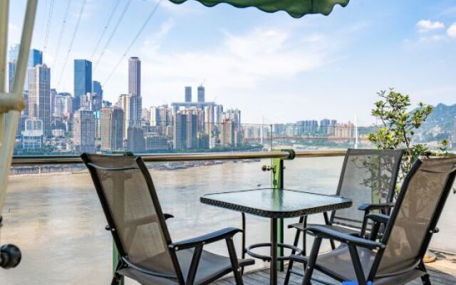 BDS Hotels (Chongqing Nanbin Road)
