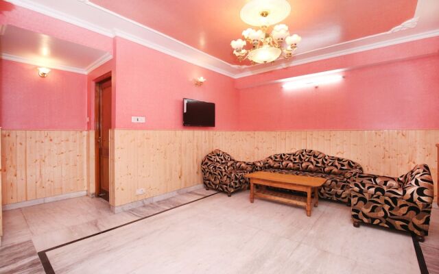 OYO 10410 Home Mountain View Panthaghati