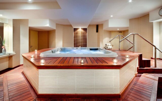 Hilton Yaounde