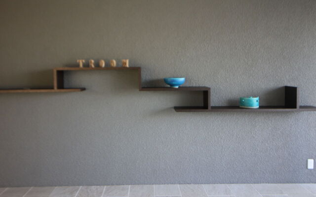 Condominium T-Room