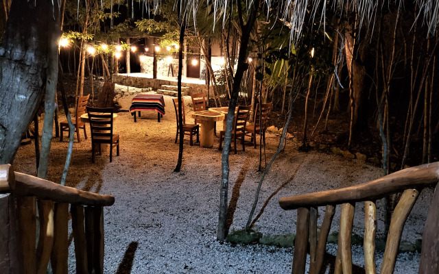 Aldea Maya-Ha Cabañas con cenotes