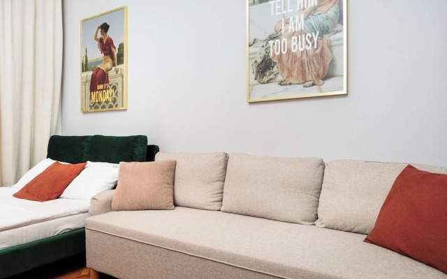 Retro Glamour by Upstairs