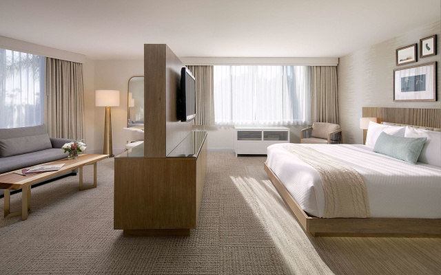 Belamar Hotel Manhattan Beach, Tapestry Collection by Hilton
