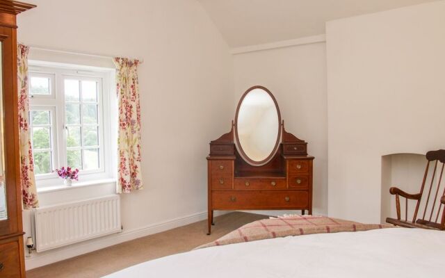 The Old Farmhouse, Upper Pitts