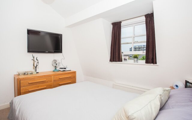 2 Bedroom Apartment in Bermondsey With Gated Parking