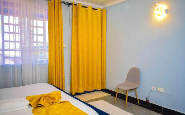 Lux Suites Fancy Getaway Apartments