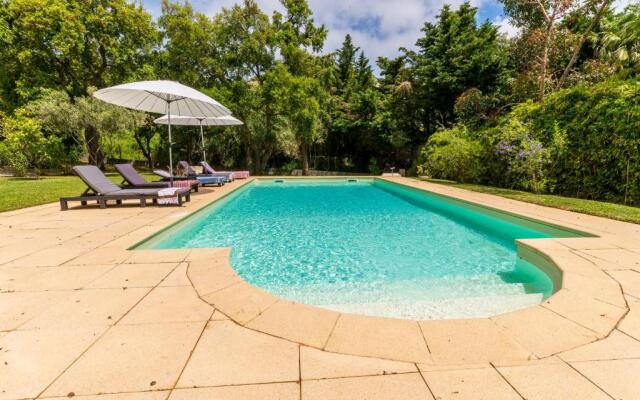 Magnifique Villa, Piscine,5BR à 5 min pied du club 55