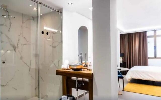 Poem Apartments, Las Canteras