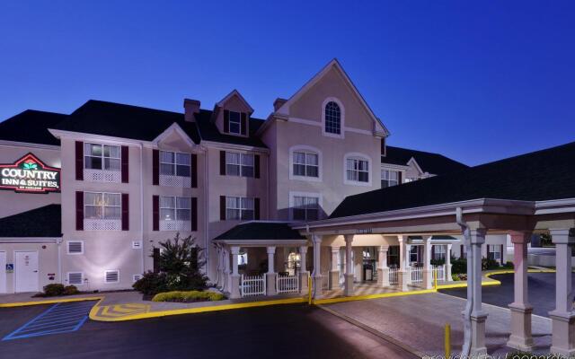 Country Inn & Suites by Radisson, Nashville, TN