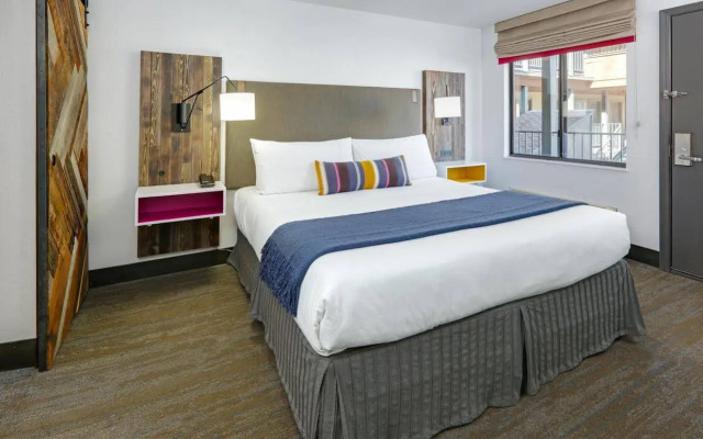 Hotel Becket Trademark Collection by Wyndham