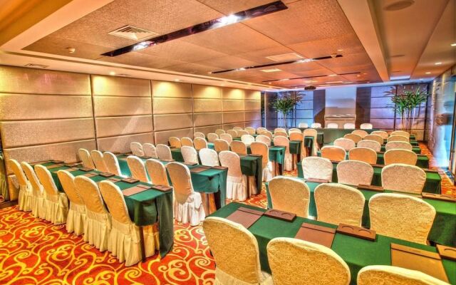 Huangjingang Holiday Hotel