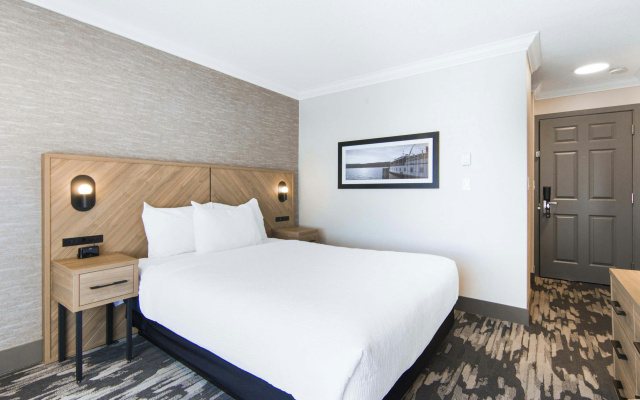 Sandman Hotel & Suites Kelowna