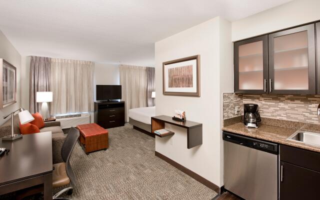 Staybridge Suites Charlotte Ballantyne, an IHG Hotel