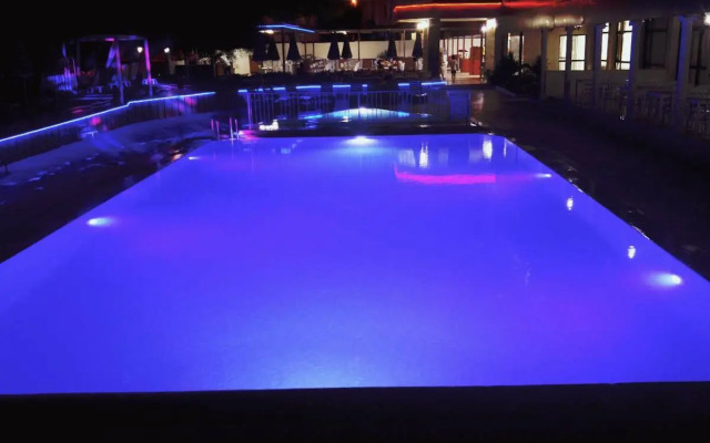 WA Cesme Farm Hotel Beach Resort & Spa