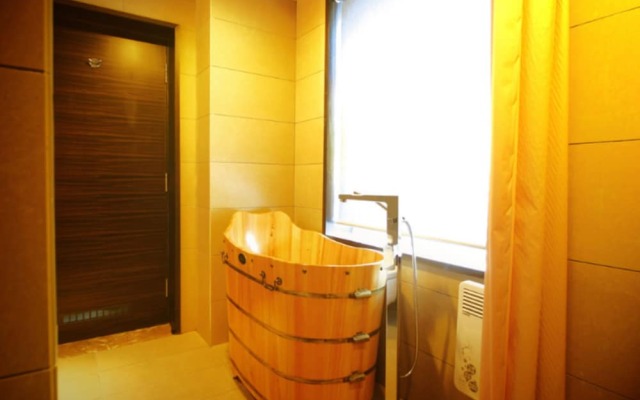 Dalian Inn at Bay Harbor