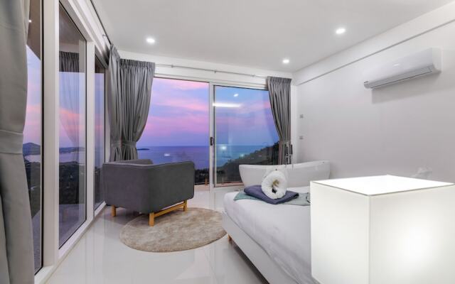 Chaweng Noi Luxury Morden 4-BR Dream Villa