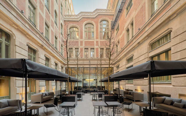 Kozmo Hotel Suites & Spa - Small Luxury Hotels of the World