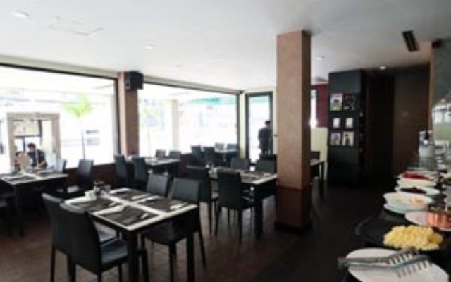 Admiral Suites Sukhumvit 22