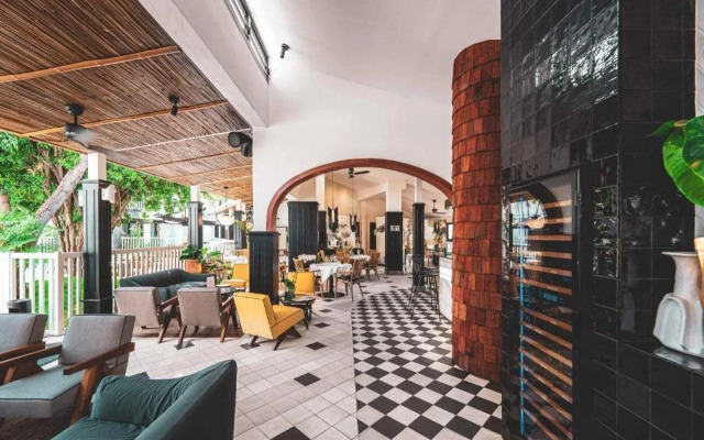 Doudou Hotel by Dina Mogarbine