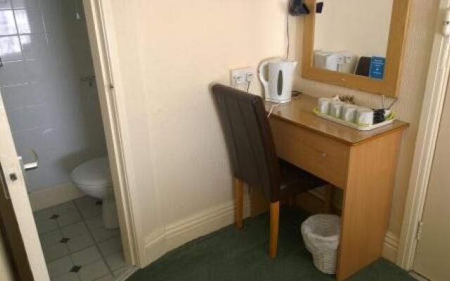 Hartshead Hotel