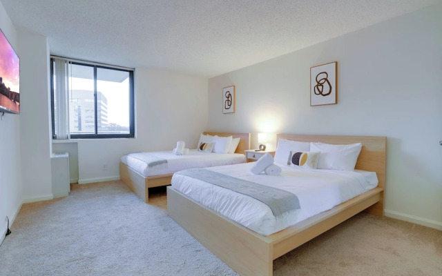 Stay with Comfort in Crystal City