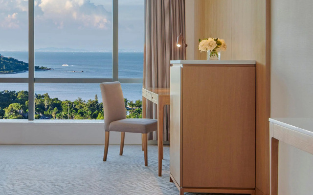 Crowne Plaza Zhuhai City Center by IHG
