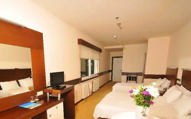 Belde Hotel & Convention Centre