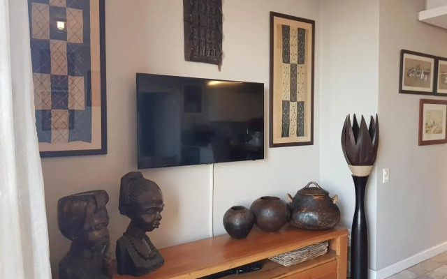 Harbour Bridge Suite 220