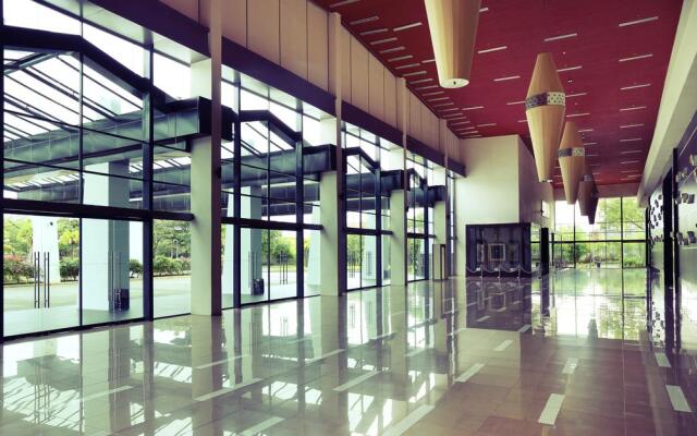 Novotel Manado Golf Resort & Convention Center