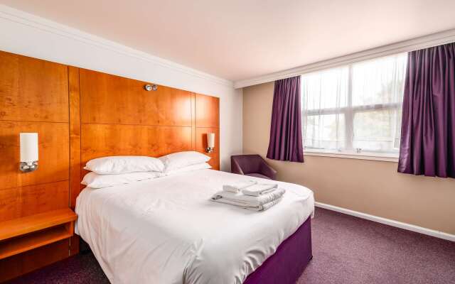 Milestone Peterborough Hotel A1M, Sure Hotel Collection