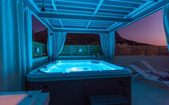 Ekaterini Luxury House