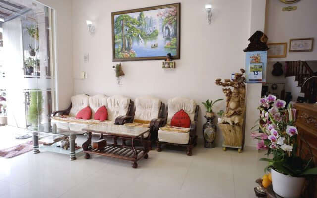 OYO 987 Thanh Thanh Nhan Hotel