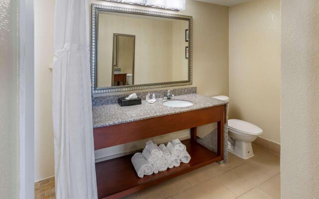 Comfort Inn & Suites Lincoln Talladega I-20