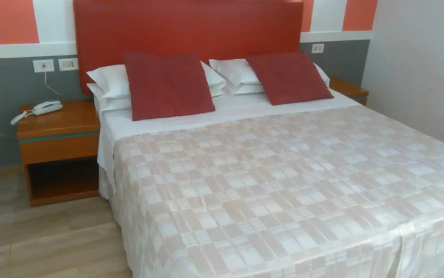 Center 1&2&3 Hotel