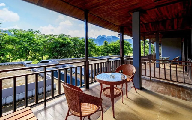 Lisha Grand Hotel